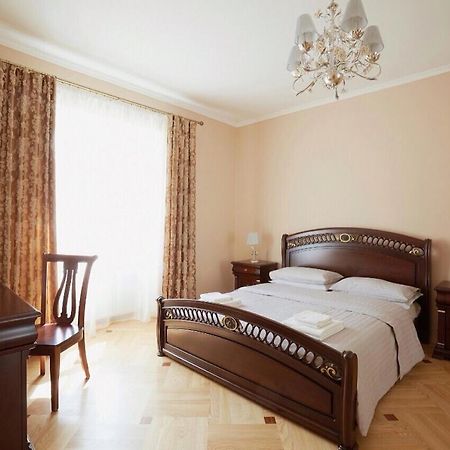 Myaparts B7 Lägenhet Lviv Exteriör bild