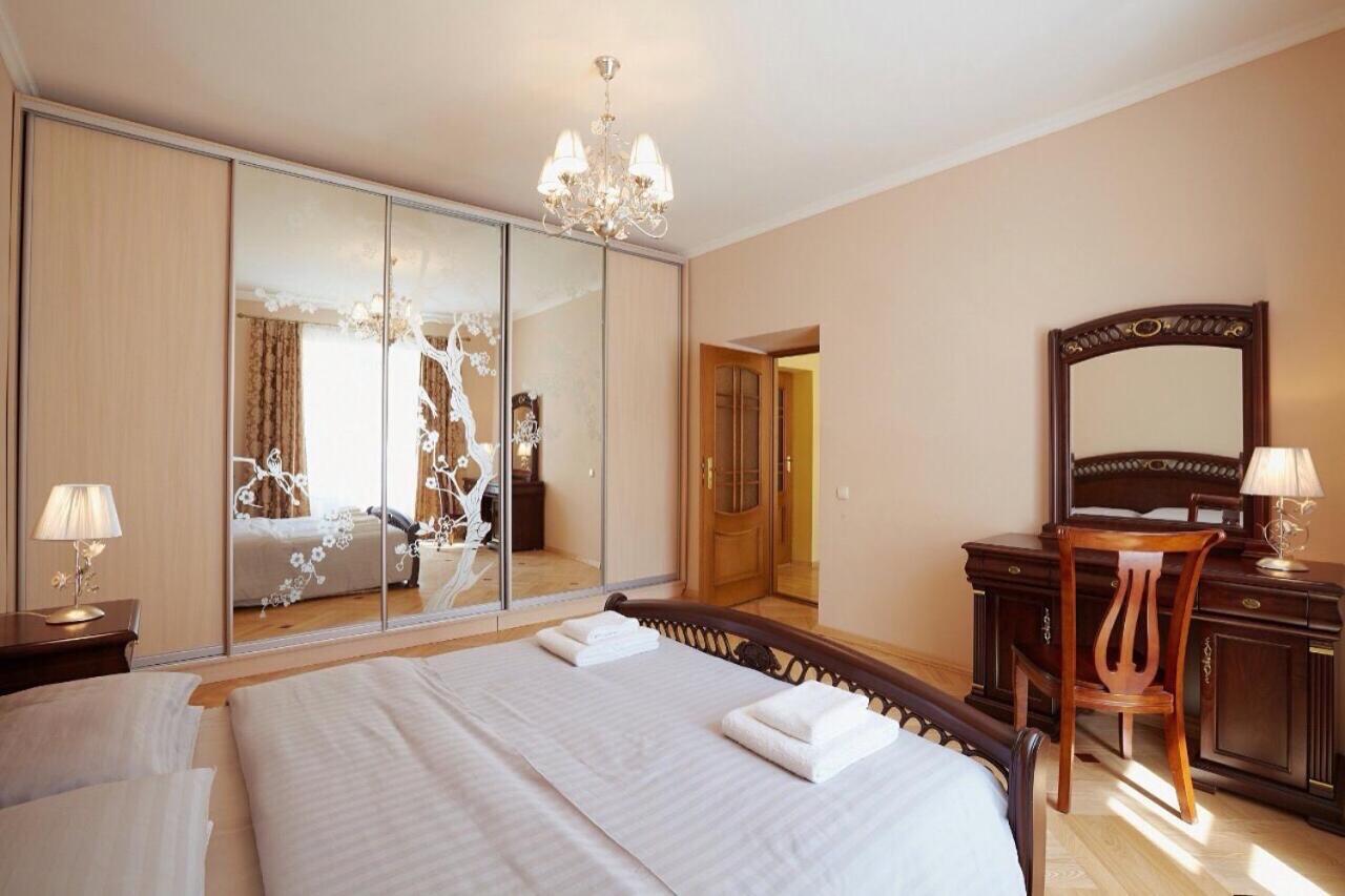 Myaparts B7 Lägenhet Lviv Exteriör bild