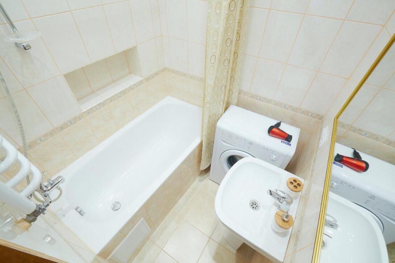 Myaparts B7 Lägenhet Lviv Exteriör bild